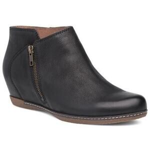 Dansko Leyla Boot Burnished Nubuck Leather Side Zip Ankle Memory Foam Black 9